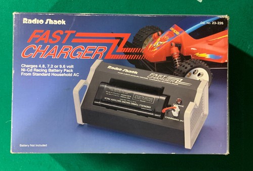 Radio shack 226 - radio, caricatore